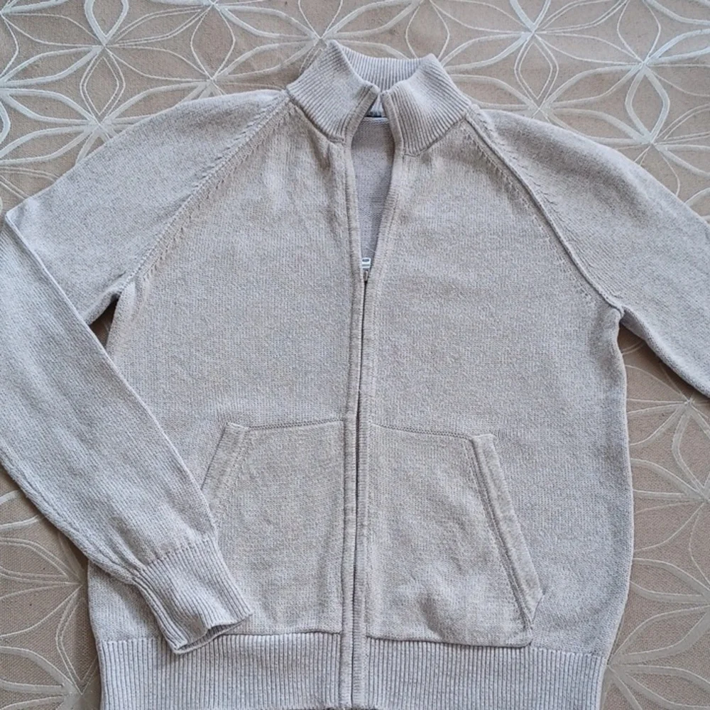Men's Banana Republic Mock Neck Sweater!
